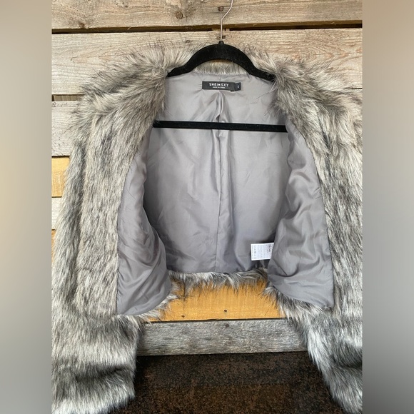 SHEINSXY NWOT beautiful, long sleeve bolero jacket, size XS - Picture 4 of 7